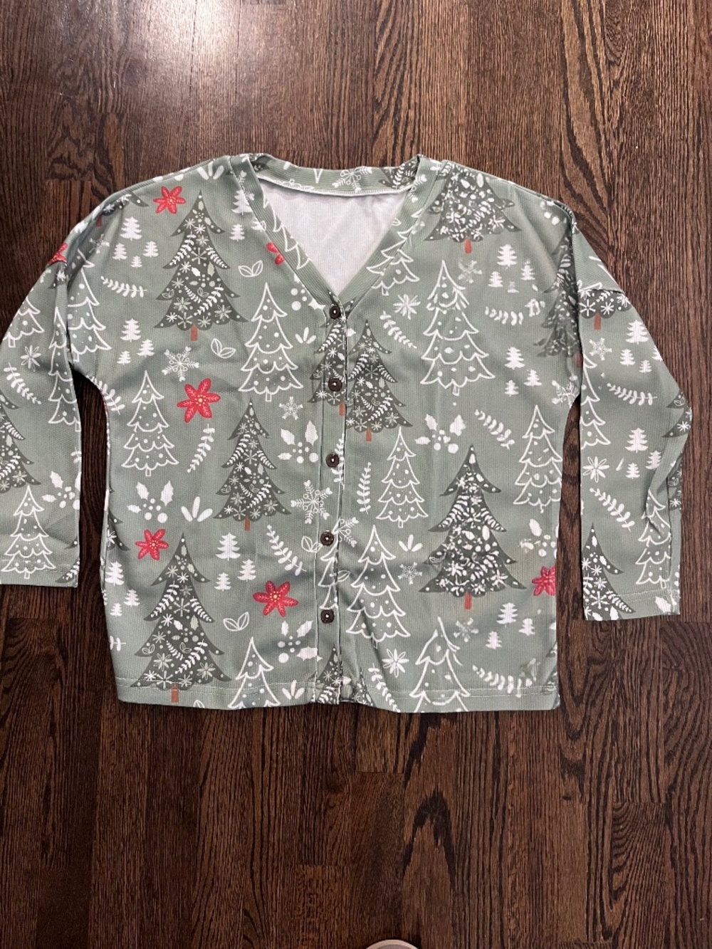 Oufisun Christmas Tree Snowflake Button Front Cardigan Green Size Medium (NIP)